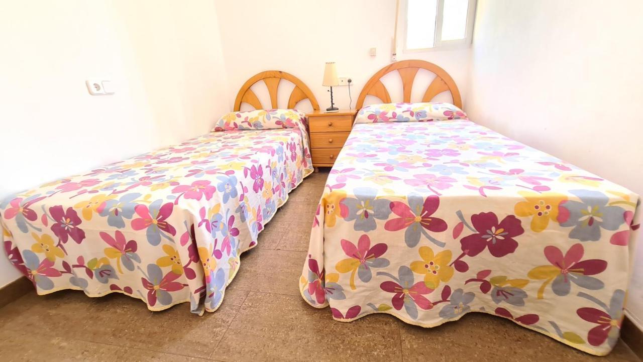 Bonanza - 40 Metros De La Playa! Apartment กันดิอา ภายนอก รูปภาพ